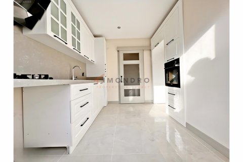 Apartment for sale in Beylikduezue, Istanbul, Turkey, 5 bedrooms, 267m2, No. 192841 – photo 9