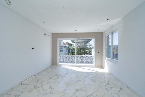 آپارتمان در  Kestel ، ترکیه 230 متر مربع.  شماره 208258 - 16