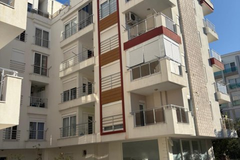 Продажа квартиры  в Анталье, Турция 2+1, 75м2, №211686 – фото 1