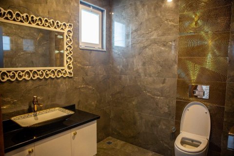 آپارتمان در  Oba ، ترکیه 180 متر مربع.  شماره 208643 - 28