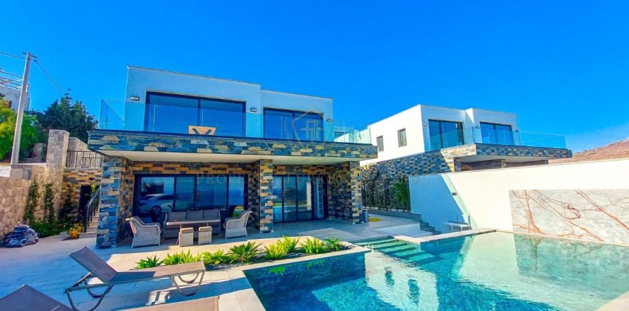 ویلا در  Bodrum ، ترکیه 4 خوابه ، 320 متر مربع.  شماره 131246