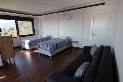 Продажа виллы  в Кестеле, Анталье, Турция 6 комн., 321м2, №209528 – фото 25