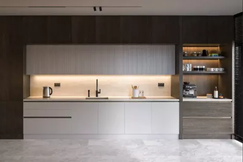 Продажа квартиры в Стамбуле, Турция 6 комн., №210478 – фото 5