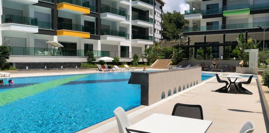 Квартира  3-х ком. в Аланье, Анталья, Турция №208584