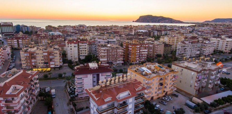 آپارتمان در  Oba ، ترکیه 2 خوابه ، 90 متر مربع.  شماره 191689