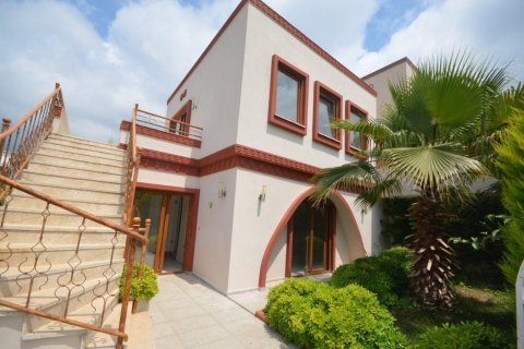 Продажа виллы  в Аланье, Анталье, Турция 3 комн., 300м2, №209333 – фото 1