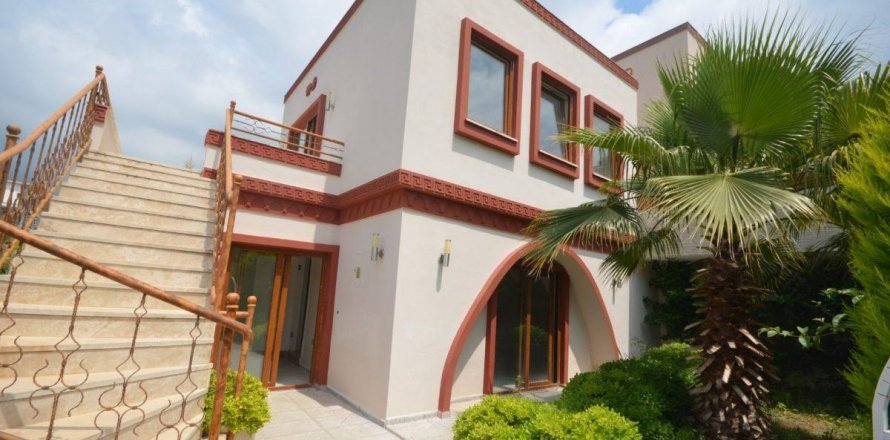 Вилла  3-х ком. в Аланье, Анталья, Турция №209333