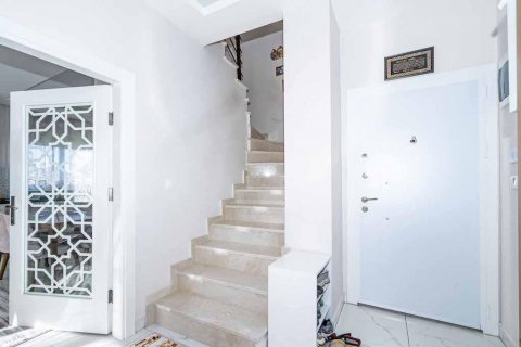 پنت هاس در  Oba ، ترکیه 200 متر مربع.  شماره 208702 - 8