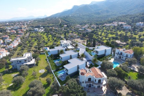 Продажа виллы  в Гирне, Северный Кипр 5 комн., 220м2, №210996 – фото 25