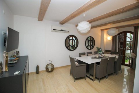 Продажа виллы  в Тепе, Аланье, Анталье, Турция 7 комн., 390м2, №208677 – фото 29