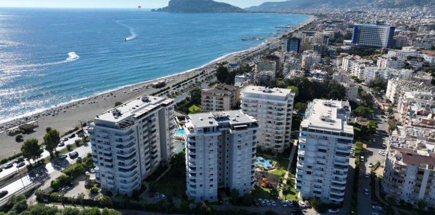 Lägenhet  i Tosmur, Alanya, Antalya, Turkiet Nr. 207185