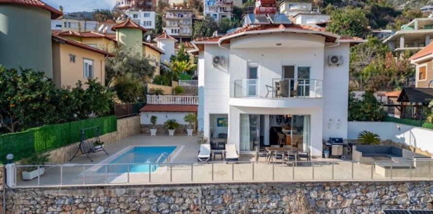 فيلا في Antalya 3 غرفة نوم ، 140 متر مربع . ر قم 184708