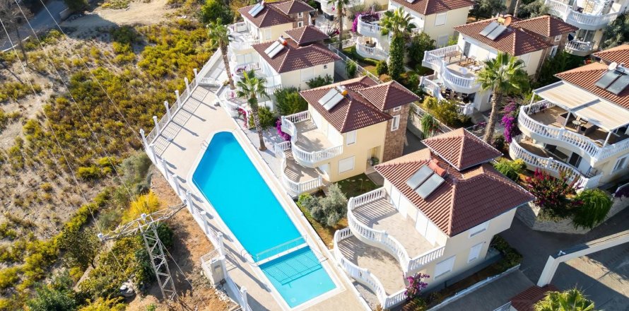 Квартира  4-х ком. в Аланье, Анталья, Турция №193723