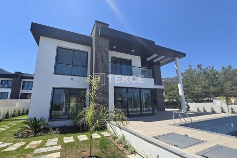 Villa for sale  in Girne, Northern Cyprus, 4 bedrooms, 310m2, No. 47234 – photo 1