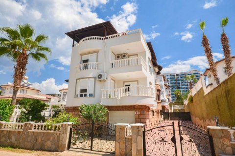 Продажа виллы  в Махмутларе, Анталье, Турция 6 комн., 250м2, №209704 – фото 1