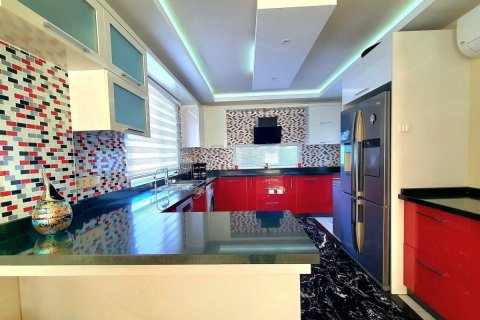 Продажа виллы  в Аланье, Анталье, Турция 4 комн., 230м2, №208440 – фото 14