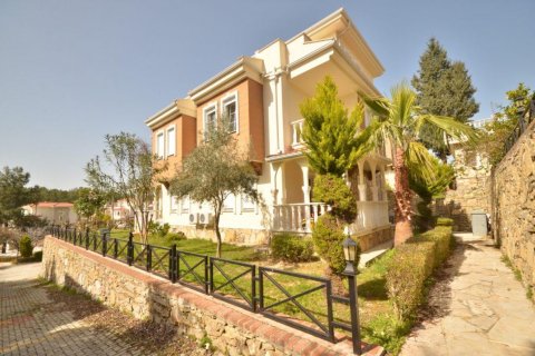 Продажа виллы  в Авсалларе, Анталье, Турция 3 комн., 145м2, №208444 – фото 1