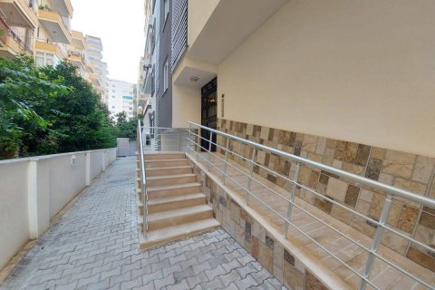 Lägenhet  i Mahmutlar, Antalya, Turkiet Nr. 209737 - 4