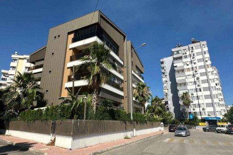 Продажа квартиры  в Муратпаше, Анталье, Турция 3+1, 200м2, №211765 – фото 10