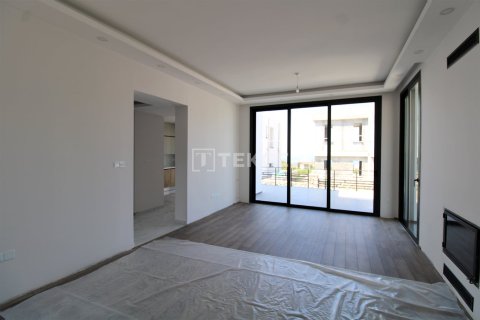 Продажа виллы  в Гирне, Северный Кипр 4+1, 330м2, №44645 – фото 29