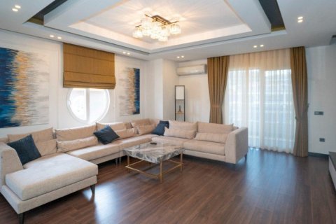 آپارتمان در  Kestel ، ترکیه 155 متر مربع.  شماره 207484 - 2