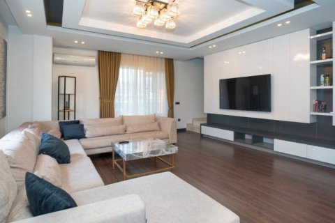 آپارتمان در  Kestel ، ترکیه 155 متر مربع.  شماره 207484 - 1