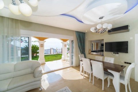 ویلا در  Alanya ، ترکیه 350 متر مربع.  شماره 208832 - 25