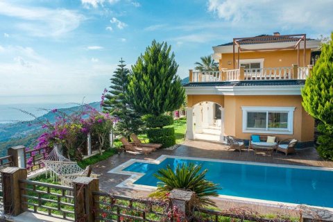 ویلا در  Alanya ، ترکیه 350 متر مربع.  شماره 208832 - 2