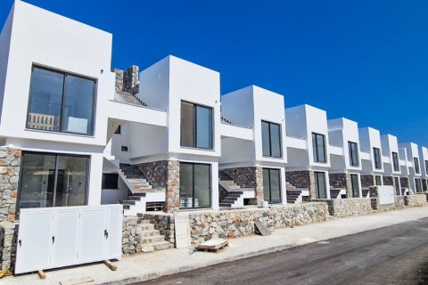 Продажа квартиры в Эсентепе, Гирне, Северный Кипр 3 комн., 88м2, №144550 – фото 1