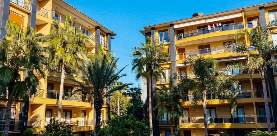 Квартира  3+1 в Аланье, Анталья, Турция №211371