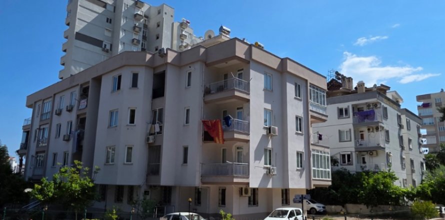 2+1 Apartment  in Antalya, Turkey No. 211320