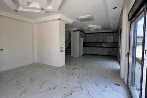فيلا في  Kadriye 4 غرفة نوم ، 198 متر مربع . ر قم 107786 - 4