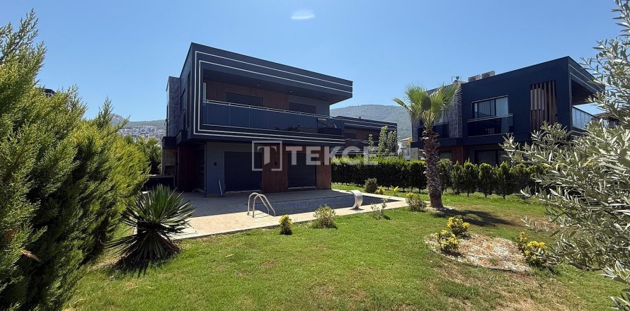 4+1 Villa  in Kusadasi, Aydin, Turkey No. 206520