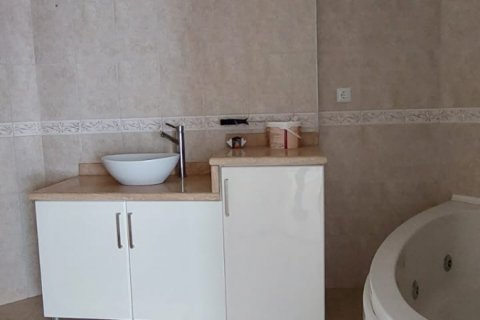 آپارتمان در  Alanya ، ترکیه 2 خوابه ، 116 متر مربع.  شماره 211600 - 15