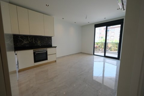 Продажа квартиры  в Анталье, Турция 1+1, 55м2, №189270 – фото 3