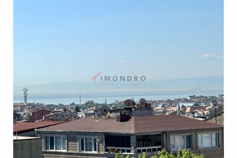 Продажа квартиры  в Фатихе, Стамбуле, Турция 3+1, 84м2, №210338 – фото 1