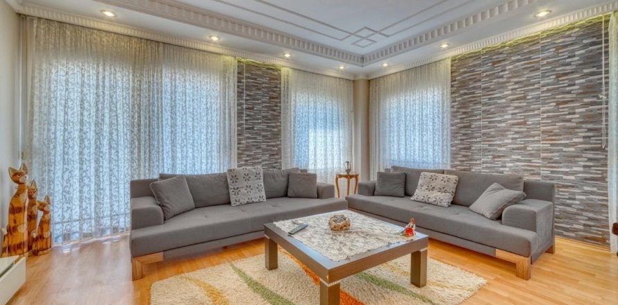 Квартира  5-х ком. в Аланье, Анталья, Турция №207032