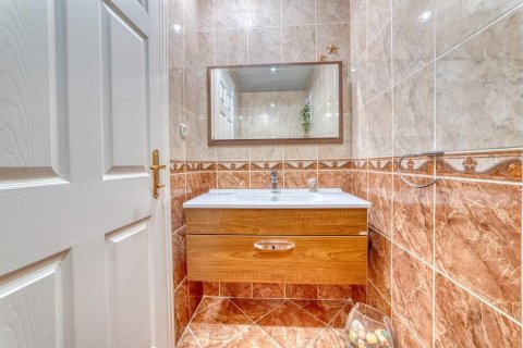 Продажа квартиры  в Аланье, Анталье, Турция 5 комн., 200м2, №207032 – фото 23