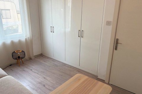 آپارتمان در  Girne ، ترکیه 80 متر مربع.  شماره 211153 - 16