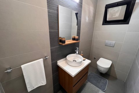 Apartment for sale  in Alsancak, Girne, Northern Cyprus, 160m2, No. 211155 – photo 12