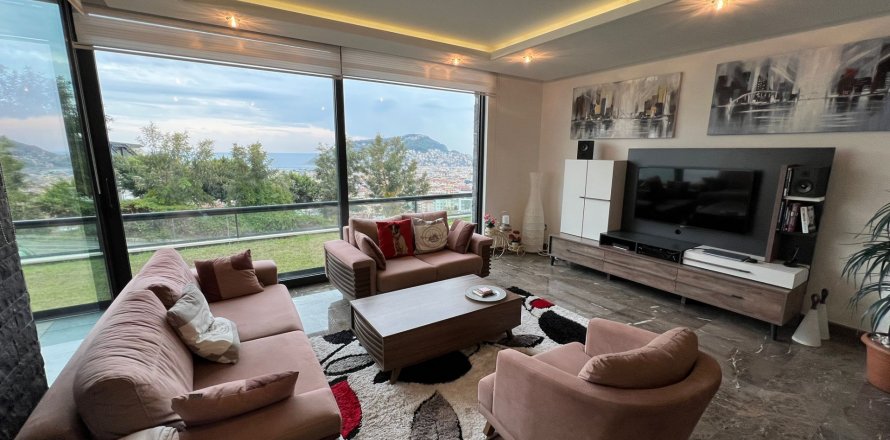 Квартира  3-х ком. в Аланье, Анталья, Турция №207048