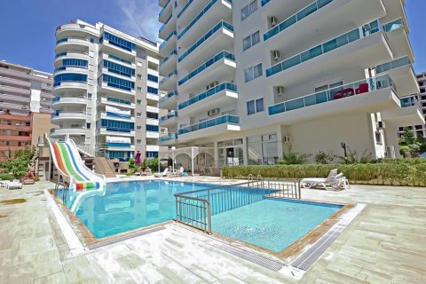 2+1 Takvåning  i Mahmutlar, Antalya, Turkiet Nr. 194321 - 24