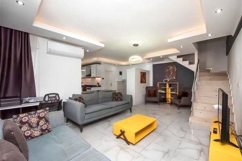 2+1 Takvåning  i Mahmutlar, Antalya, Turkiet Nr. 194321 - 1