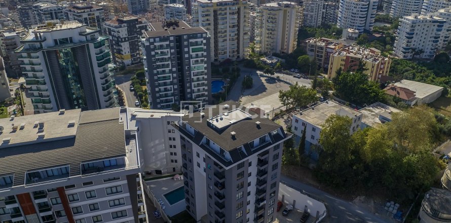 2+1 Apartment  in Alanya, Antalya, Turkey No. 117832