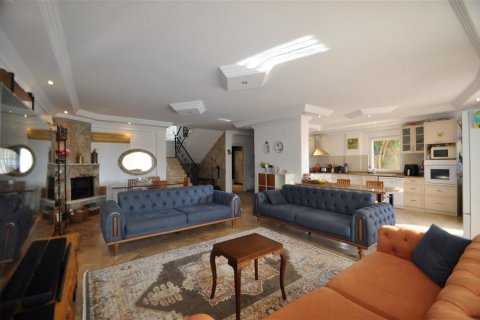 Продажа виллы  в Джикджилли, Анталье, Турция 4 комн., 280м2, №208597 – фото 1