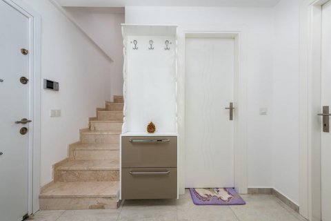 آپارتمان در  Kestel ، ترکیه 130 متر مربع.  شماره 209535 - 4