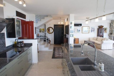 Продажа виллы  в Аланье, Анталье, Турция 3 комн., 180м2, №209373 – фото 8