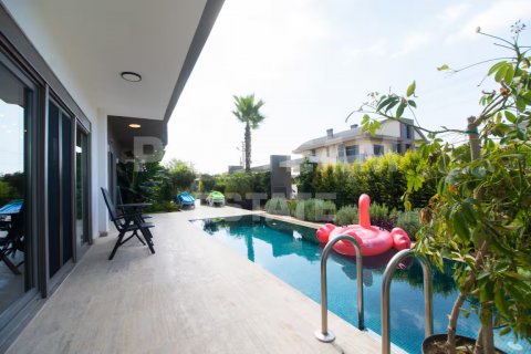 Продажа виллы  в Муратпаше, Анталье, Турция 6 комн., 280м2, №210312 – фото 16