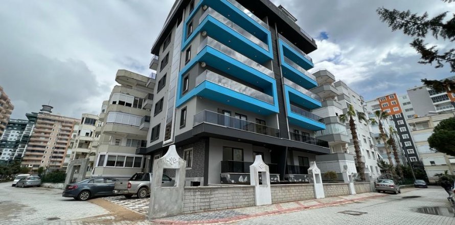 Квартира  3-х ком. в Махмутларе, Анталья, Турция №208061