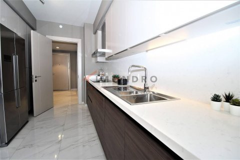 4+1 Lejlighed  i Cekmekoy, Istanbul, Tyrkiet Nr. 184401 - 15
